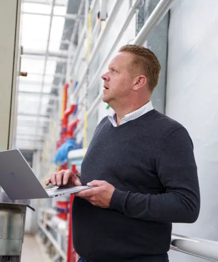 Dit is Arnold, systeembeheerder bij Informatics die bedrijven helpt met hun IT